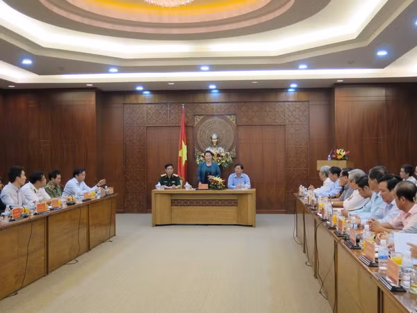 Chủ tịch Quốc hội Nguyễn Thị Kim Ngân làm việc tại Khánh Hòa ảnh 1