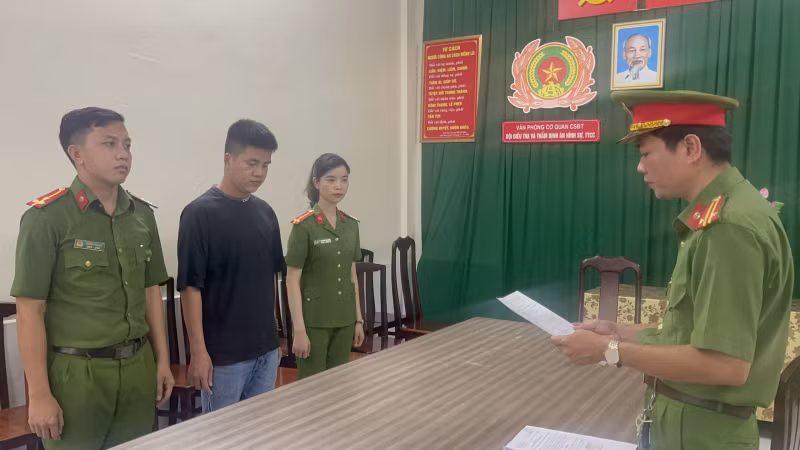 Bắt nhóm nhân viên cấu kết kế toán chiếm đoạt tài sản hơn 100 tỷ đồng ảnh 1