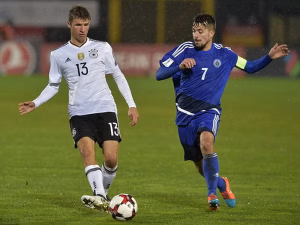 HLV Löw bênh vực Muller vụ phát ngôn "sốc" sau trận gặp San Marino ảnh 1