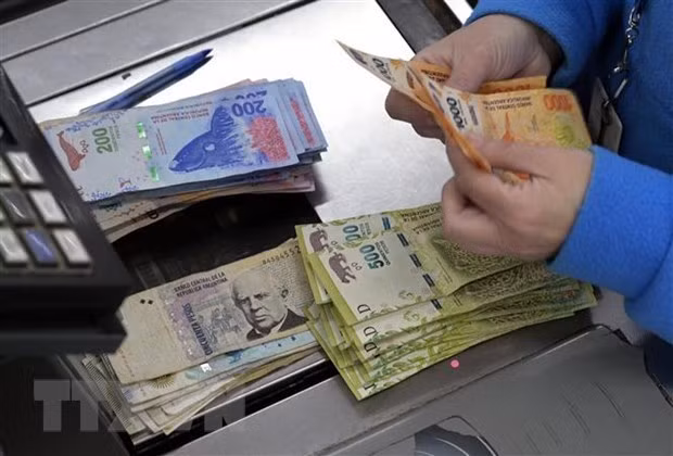 Moody's hạ triển vọng đối với ngân hàng Argentina xuống mức tiêu cực ảnh 1