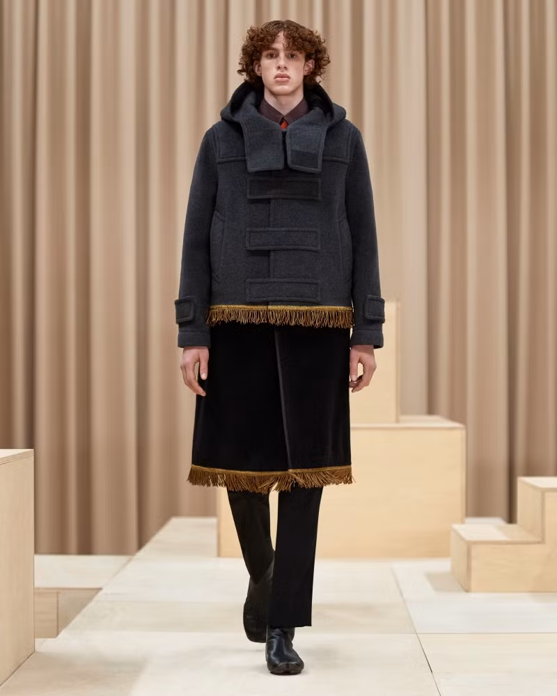 Burberry Thu Đông 2021 - Những sáng tạo thiết thực cho người mộng mơ ảnh 19