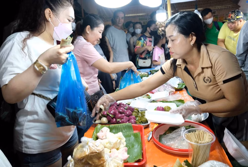 ttxvn_khai_mac_le_hoi_banh_dan_gian_nam_bo_lan_thu_xi_nam_2024_17-2.jpg