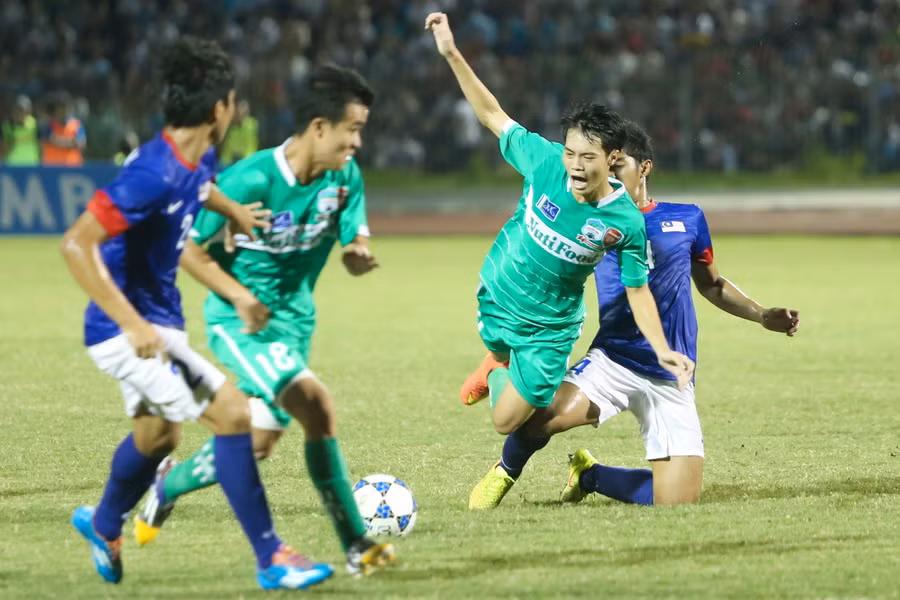 Thầy “Giôm” thừa nhận U19 HAGL yếu tâm lý, thể lực kém, thắng may mắn ảnh 2