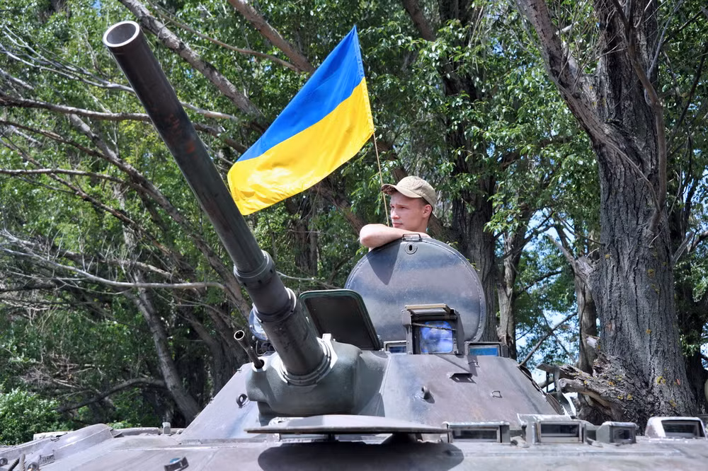[Photo] Ukraine xác nhận Nga rút lực lượng khỏi biên giới ảnh 2