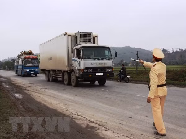 Hà Nội: Trả hồ sơ xử phạt vi phạm luật giao thông tận nhà ảnh 1