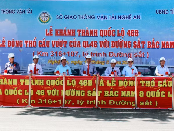 Nghệ An khánh thành Quốc lộ 46B và động thổ cầu vượt 46 ảnh 1