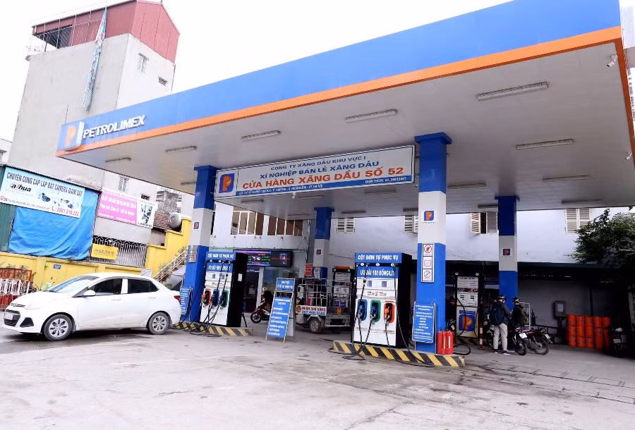 Cả nước chi 2,3 tỷ USD để nhập khẩu xăng dầu các loại trong quý 1 ảnh 1