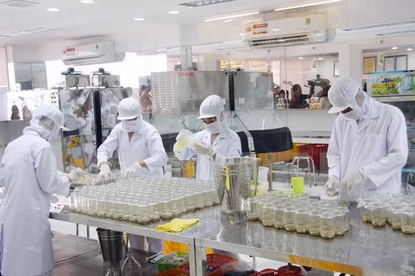 Đầu tư cho khoa học và công nghệ chiếm khoảng 2% chi ngân sách ảnh 1
