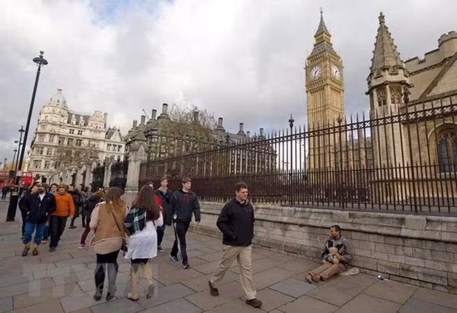Tỷ lệ có việc làm ở Anh cao kỷ lục bất chấp bất ổn xung quanh Brexit ảnh 1