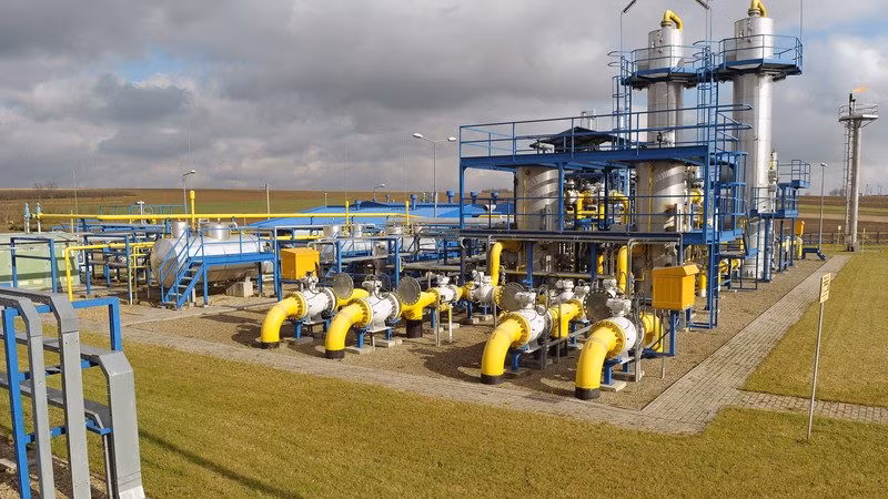 Ba Lan tuyên bố không gia hạn hợp đồng mua khí đốt của Nga ảnh 1