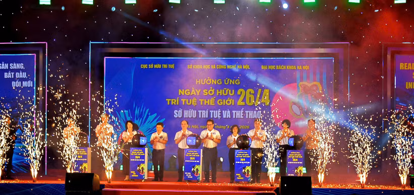 Nghi thức bấm nút chính thức phát động phong trào hưởng ứng Ngày Sở hữu trí tuệ thế giới 2026. (Ảnh: Sở Khoa học và Công nghệ Hà Nội)