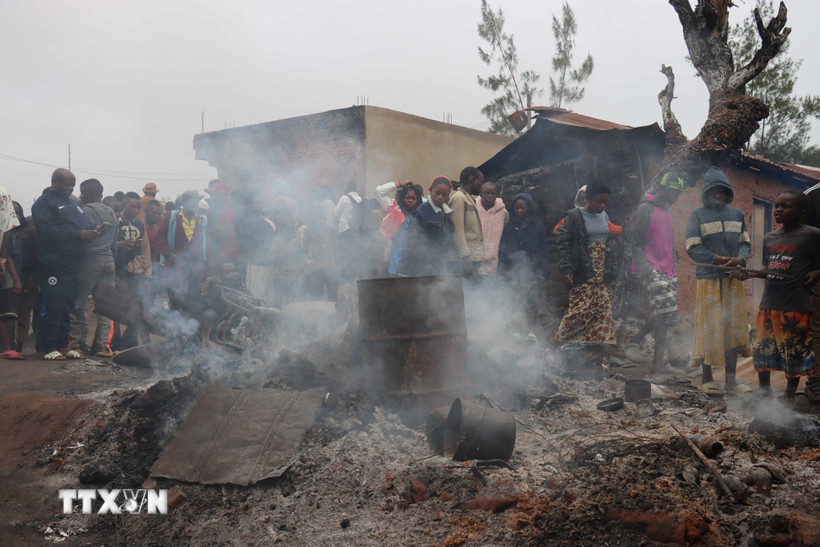 Hiện trường một vụ tấn công tại Beni, tỉnh Bắc Kivu, Cộng hòa Dân chủ Congo. (Ảnh: THX/TTXVN)