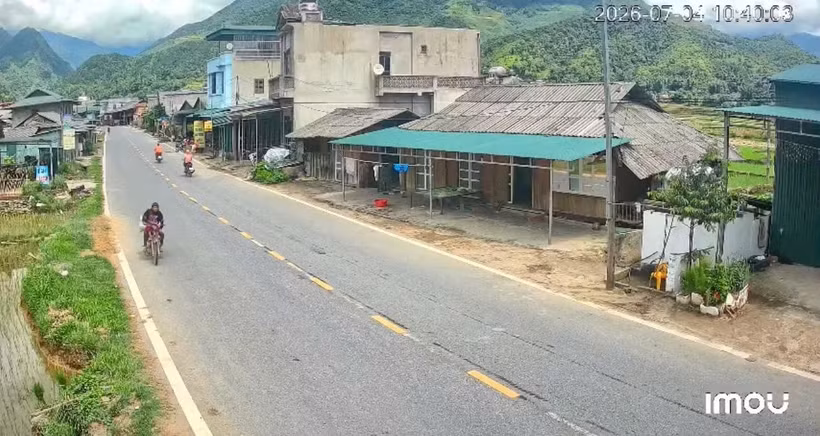 Đối tượng di chuyển trên đường. (Ảnh do công an cung cấp).