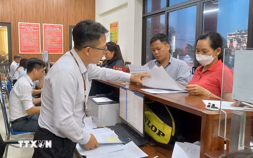 Sau hơn một năm, chính quyền địa phương hai cấp đã qua bước sắp xếp ban đầu, nay phải tập trung vào chất lượng vận hành. (Ảnh: Nguyễn Chinh/TTXVN)