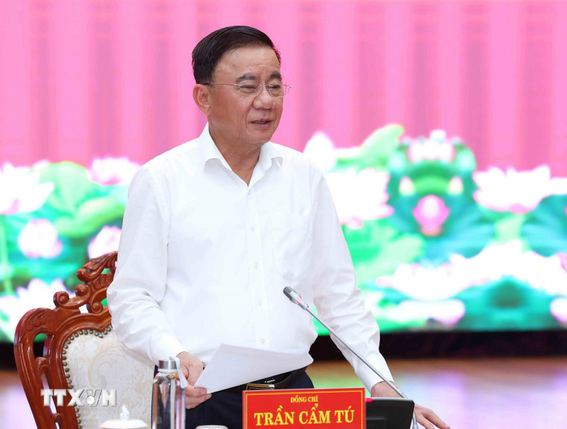 Ông Trần Cẩm Tú, Ủy viên Bộ Chính trị, Thường trực Ban Bí thư, Trưởng đoàn kiểm tra, giám sát phát biểu chỉ đạo. (Ảnh: Phương Hoa/TTXVN)