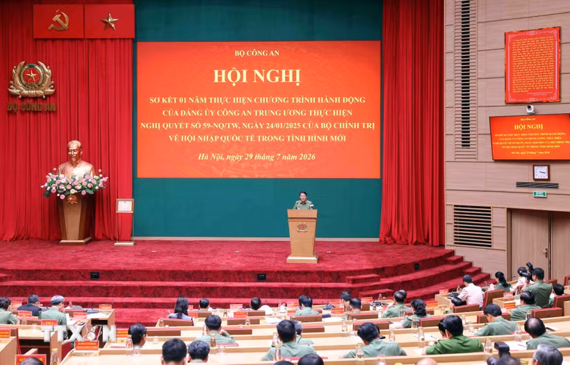 Hội nghị sơ kết 1 năm thực hiện chương trình hành động của Đảng ủy Công an Trung ương thực hiện Nghị quyết số 59-NQ/TW, ngày 24/1/2025 của Bộ Chính trị về hội nhập quốc tế trong tình hình mới. (Ảnh: Phạm Kiên/TTXVN)