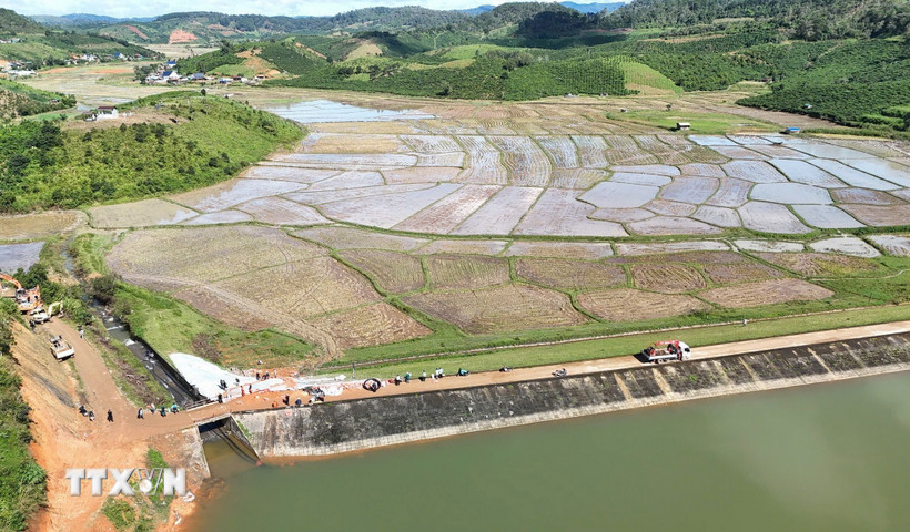 Công trình hồ thủy lợi Cay An. (Nguồn: TTXVN)