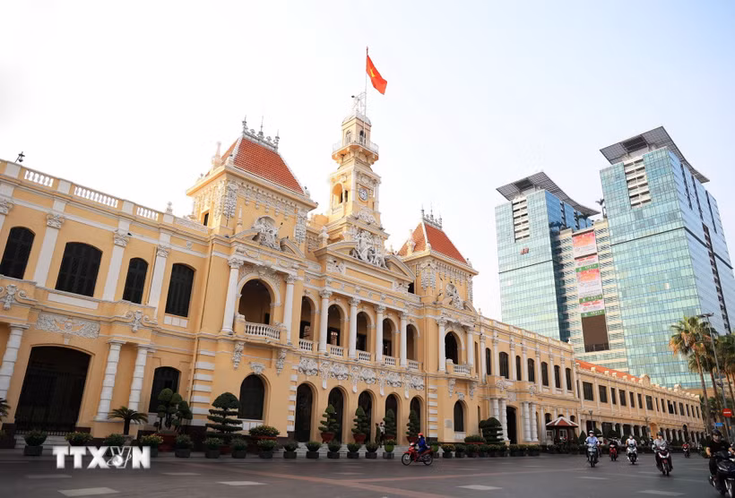 Trụ sở Ủy ban Nhân dân Thành phố Hồ Chí Minh. (Ảnh: Hồng Đạt/TTXVN)