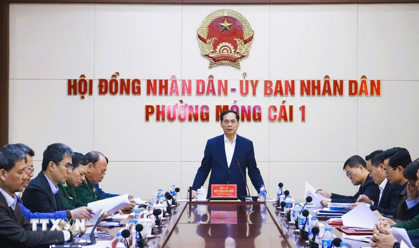 Phó Thủ tướng: Quảng Ninh khẩn trương hoàn thiện đề án cửa khẩu thông minh