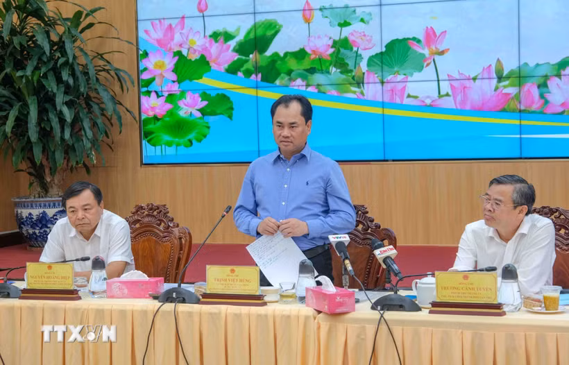 Bộ trưởng Bộ Nông nghiệp và Môi trường Trịnh Việt Hùng phát biểu tại Hội nghị. (Ảnh: Thanh Liêm/TTXVN)