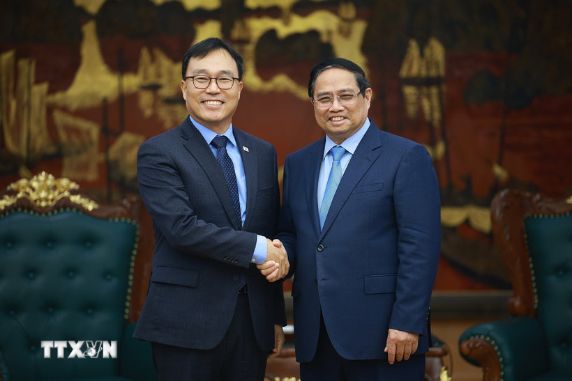 Thủ tướng Phạm Minh Chính tiếp ông Choi Young Sam, Đại sứ Hàn Quốc tại Việt Nam. (Ảnh: Dương Giang/TTXVN)