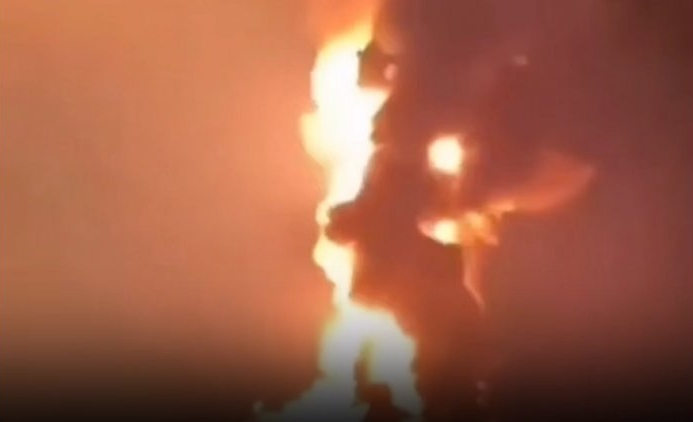 Một tàu chở hàng rời đã báo cáo về một vụ nổ do một vật thể lạ không xác định gây ra ở khoảng cách rất gần tàu. (Nguồn: News)