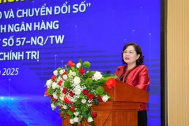Thống đốc Ngân hàng Nhà nước Nguyễn Thị Hồng phát biểu tại Hội nghị. (Ảnh: Vietnam+)