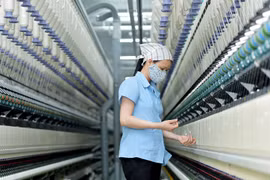 Chuyên gia UOB đánh giá nền kinh tế Việt Nam vẫn thể hiện khả năng chống chịu và tính năng động. (Ảnh: Vietnam+)