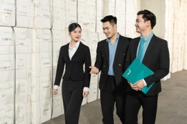 ABBank cam kết đồng hành cùng các doanh nghiệp trong hành trình phát triển bền vững, góp phần tạo dựng một tương lai năng động và thịnh vượng. (Ảnh: Vietnam+)