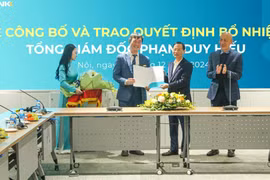 HĐQT ABBANK trao quyết định bổ nhiệm cho ông Phạm Duy Hiếu