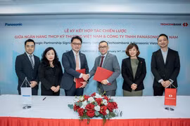 Techcombank và Panasonic Việt Nam ký kết thỏa thuận hợp tác. (Ảnh: Vietnam+)