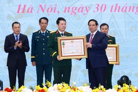 Đại diện MB, ông Trần Minh Đạt - Phó Tổng Giám đốc, đã vinh dự đón nhận phần thưởng cao quý này. (Ảnh: Vietnam+)