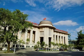 Ngân hàng Nhà nước yêu cầu các ngân hàng thương mại chủ động phòng ngừa rủi ro thanh toán cuối năm và Tết Nguyên đán 2026. (Ảnh: Vietnam+)