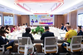 Toàn cảnh buổi livestream thứ 6 - buổi cuối cùng chương trình “Tiết kiệm Vikki, Trúng vàng ký”. (Ảnh: Vietnam+)