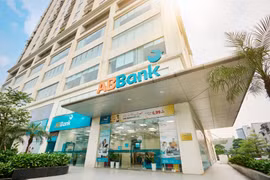 ABBank hoàn tất thủ tục đưa cổ phiếu mới chào bán, phát hành lên giao dịch. (Ảnh: Vietnam+)