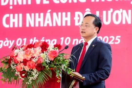 Ông Tô Huy Vũ - Chủ tịch HĐTV Agribank phát biểu chỉ đạo công tác tổ chức sắp xếp mạng lưới hoạt động của các chi nhánh trên địa bàn tỉnh Nghệ An. (Ảnh: Vietnam+)