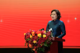 Bà Nguyễn Thị Hồng - Ủy viên Ban Chấp hành Trung ương Đảng, Chủ tịch Hội đồng thi đua khen thưởng ngành Ngân hàng - Thống đốc NHNN phát biểu khai mạc Đại hội. (Ảnh: Vietnam+)