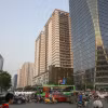 Trong 6 tháng đầu năm nay, thị trường bất động sản đã bắt đầu “hồi sinh” với những tín hiệu tích cực. (Ảnh: Hùng Võ/Vietnam+)