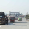 Phương tiện xuất nhập khẩu hàng hóa trong khu vực cửa khẩu quốc tế Hữu Nghị, Lạng Sơn. (Ảnh: Quang Duy/TTXVN)