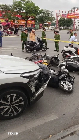 Hiện trường vụ tai nạn tại đường Lê Hồng Phong, phường Hải An, thành phố Hải Phòng. (Ảnh: Hoàng Ngọc/TTXVN)