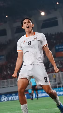 Mitchell Baker tỏa sáng với cú hat-trick ở trận ra quân của Indonesia. (Nguồn: aseanutdfc)