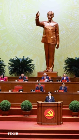 Đồng chí Lương Cường, Ủy viên Bộ Chính trị, Chủ tịch nước trình bày Diễn văn khai mạc Đại hội. (Ảnh: TTXVN)