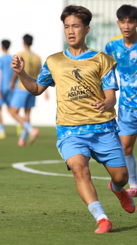 U17 Việt Nam nỗ lực tập luyện cho trận quyết đấu U17 UAE. (Nguồn: VFF)