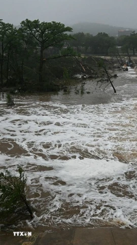 Lũ lụt tại Kerrville, Texas, Mỹ, ngày 5/7/2025. (Ảnh: U.S. Coast Guard/TTXVN)