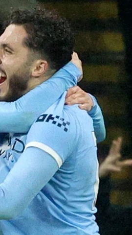 Man City chỉ còn kém Arsenal đúng 2 điểm. (Nguồn: ESPN)