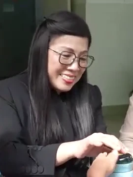 Phu nhân Thủ tướng giao lưu, tặng quà các em nhỏ ở Trung tâm Dona Meca