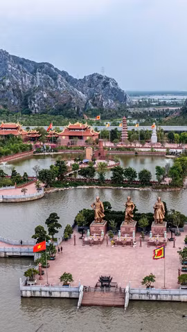 Toàn cảnh Khu Di tích Bạch Đằng Giang. (Ảnh: Hoàng Hiếu/TTXVN)