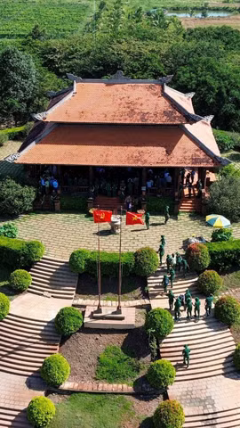 Trên mảnh đất biên cương Tây Ninh, Khu tưởng niệm liệt sỹ Thanh niên xung phong Thành phố Hồ Chí Minh là nơi những người đồng đội trở về tri ân và gặp lại nhau trong ký ức. (Ảnh: Giang Phương/TTXVN)