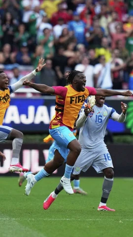 Niềm vui của các cầu thủ CHDC Congo. (Nguồn: AP)