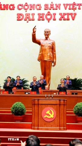 Đoàn Chủ tịch phiên trù bị Đại hội XIV của Đảng. (Ảnh: TTXVN)